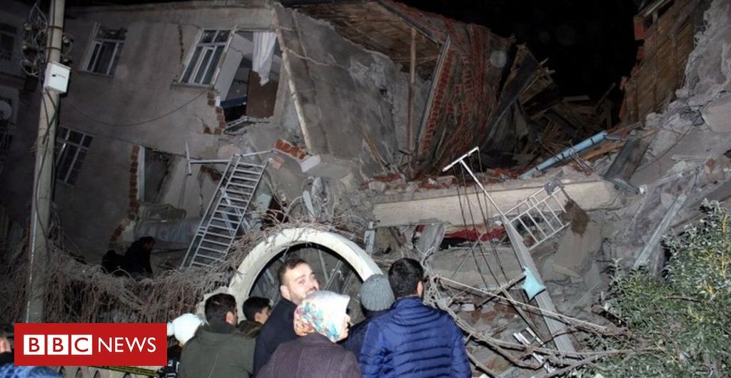In_pictures Powerful earthquake strikes eastern Turkey
