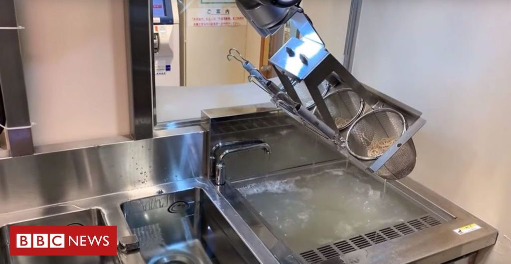 Technology Robo-chef cooks noodles in Tokyo and other tech news – BBC News